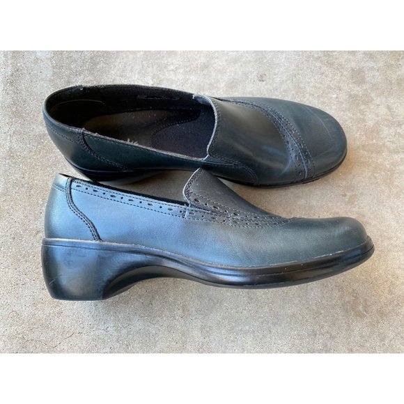 CLARKS WORK SHOE - Women - 7.5 - Black Leather - Loafers - Slip Resistant - Picture 5 of 14